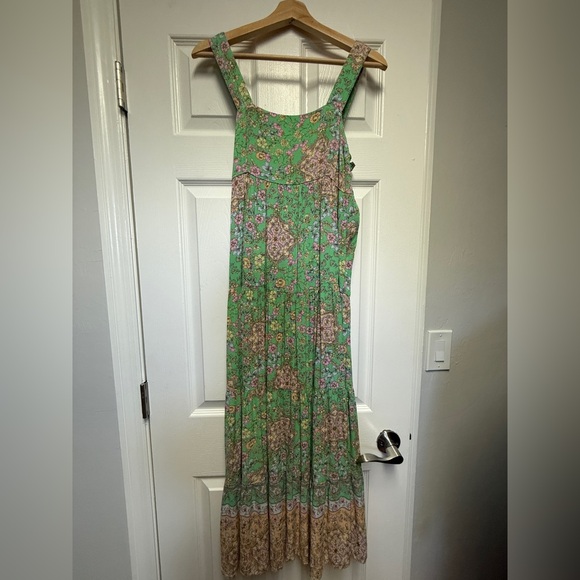 Billabong Dresses & Skirts - Billabong Floral Green and Pink Maxi Dress